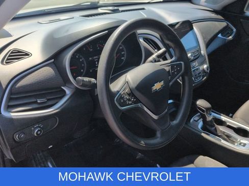 Used 2022 Chevrolet Malibu LT FWD image 10