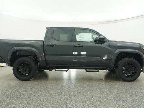 New 2026 Toyota Tacoma SR5 RWD image 21