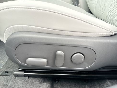 New 2026 Hyundai Kona Limited image 14