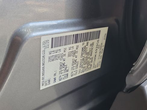 Used 2021 Nissan Rogue S AWD/4WD image 30