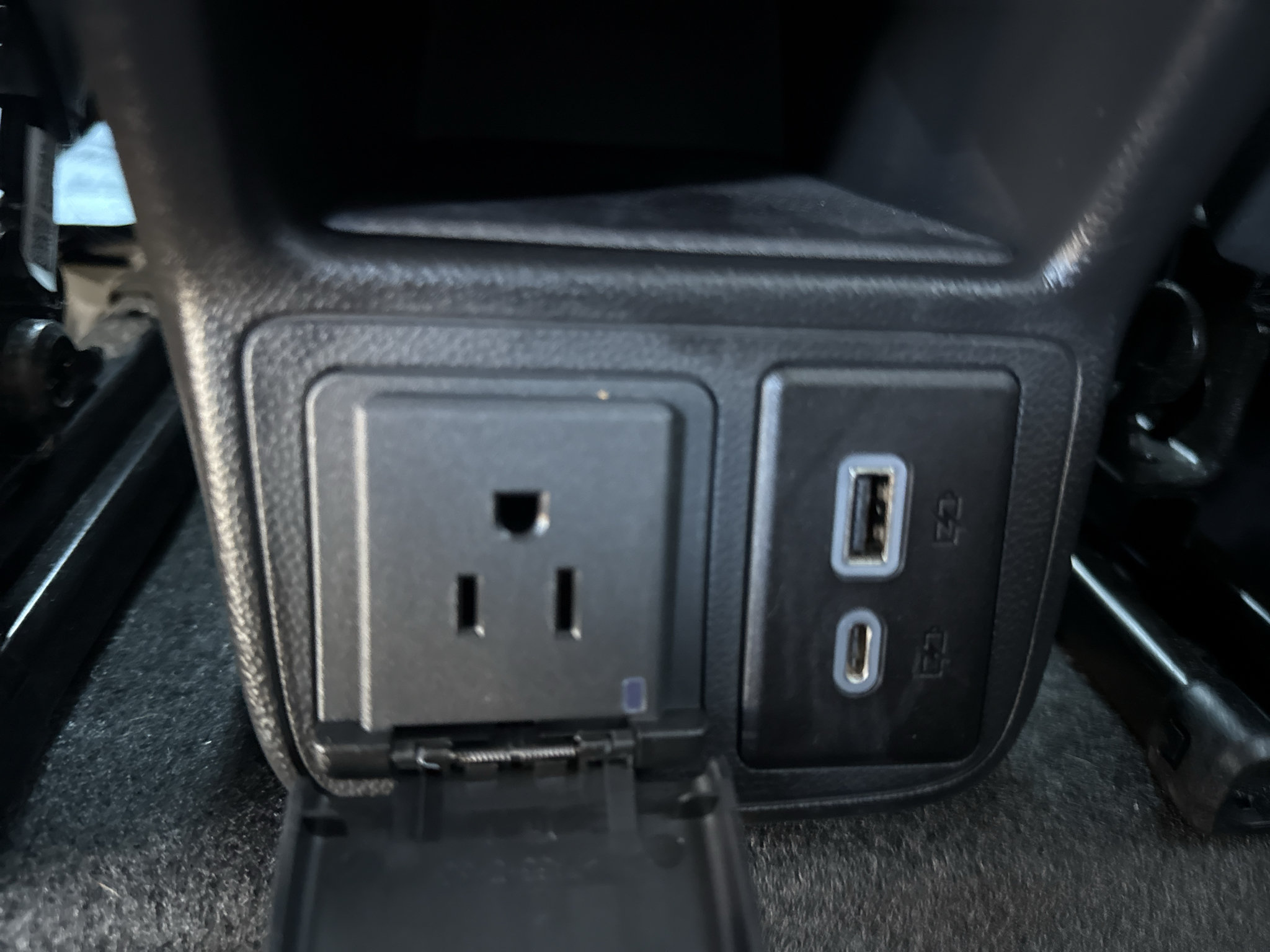 Used 2023 Chevrolet TrailBlazer LT w/ Convenience Package FWD image 31