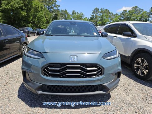 Used 2023 Honda HR-V Sport image 3