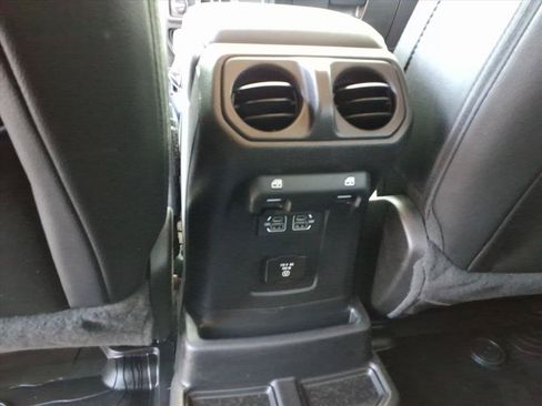 Used 2021 Jeep Wrangler Unlimited Sahara w/ Cold Weather Group AWD/4WD image 26