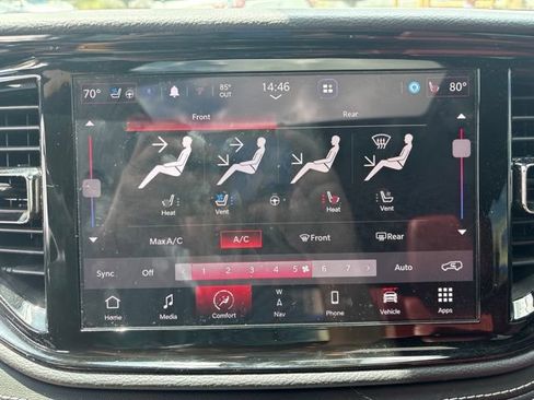 Used 2023 Dodge Durango SRT AWD/4WD image 18