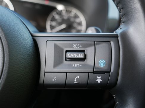 Certified 2025 Nissan Pathfinder SV w/ Black Appearance Package AWD/4WD image 29