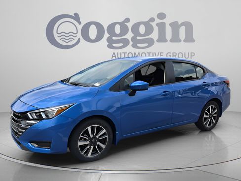 Used 2024 Nissan Versa SV w/ Trunk Package FWD image 1