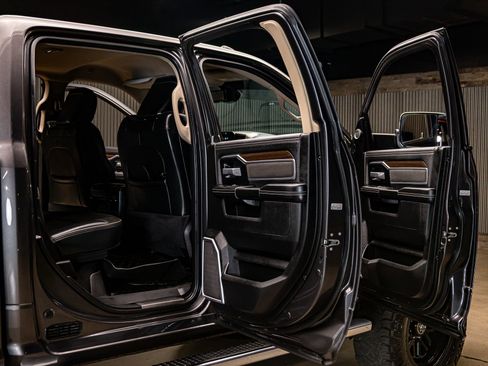 Used 2022 RAM 2500 Laramie image 31