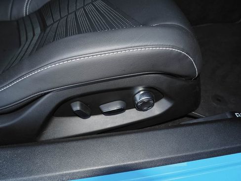 Used 2024 Chevrolet Corvette Stingray Premium Conv w/ Stealth Interior Trim Package RWD image 19