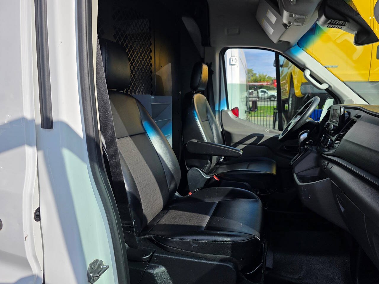 Used 2021 Ford Transit 250 Medium Roof RWD image 9