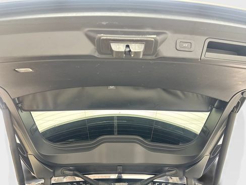 Used 2023 Land Rover Range Rover Velar R-Dynamic S AWD/4WD image 84