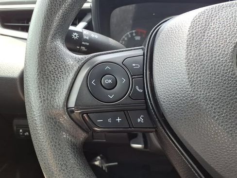 Used 2022 Toyota Corolla LE FWD image 15