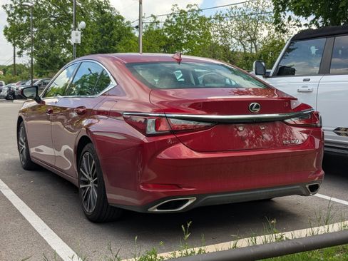 Used 2025 Lexus ES 350 w/ Premium Package image 4