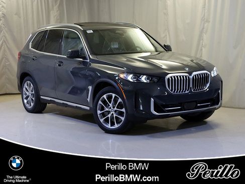 Used 2026 BMW X5 xDrive50e w/ Climate Comfort Package image 1