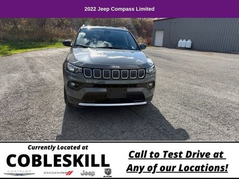 Used 2022 Jeep Compass Limited image 2