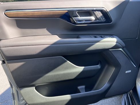 New 2025 Chevrolet Suburban High Country w/ LPO, Get Active Package image 14