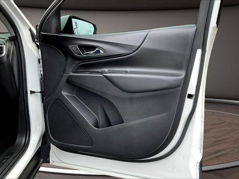 Used 2019 Chevrolet Equinox LT FWD image 31