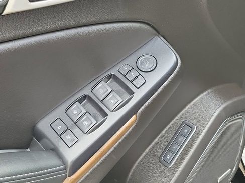 Used 2020 GMC Yukon XL Denali w/ Open Road Package AWD/4WD image 16