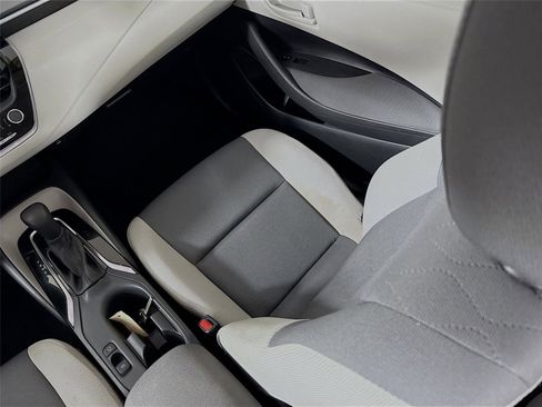 Used 2024 Toyota Corolla LE FWD image 23
