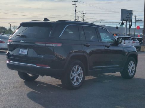 Used 2023 Jeep Grand Cherokee Limited AWD/4WD image 8