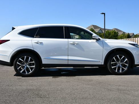 Used 2022 Acura MDX w/ Technology Package AWD/4WD image 11