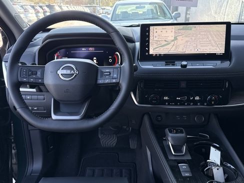 New 2026 Nissan Rogue Platinum AWD/4WD image 7