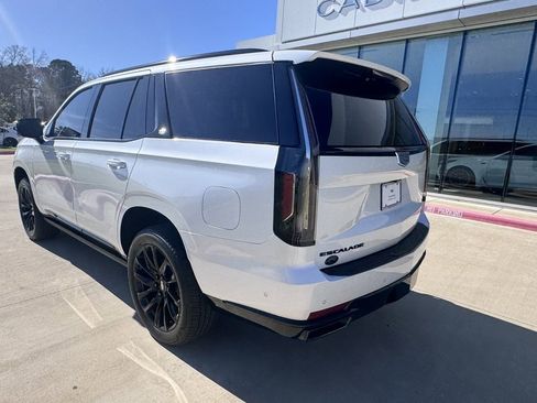Used 2024 Cadillac Escalade Sport Platinum w/ LPO, ONYX Package image 3