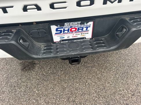 Used 2023 Toyota Tacoma TRD Sport image 46