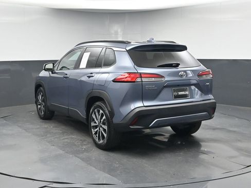 Used 2023 Toyota Corolla Cross XLE image 2