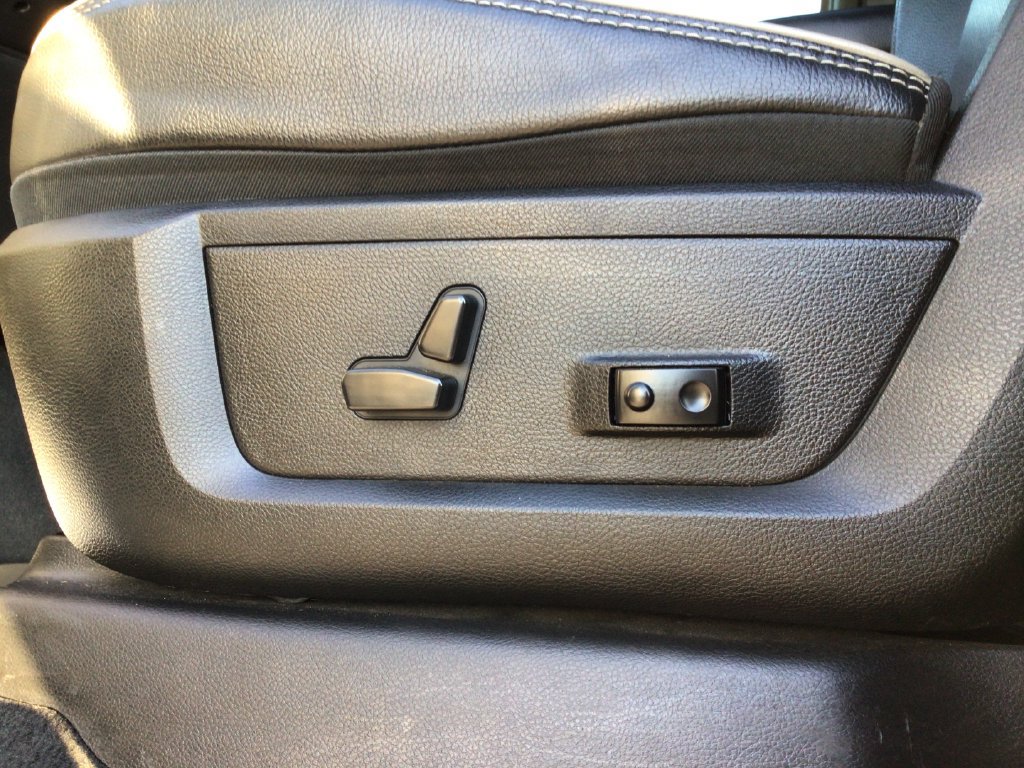 Used 2022 RAM 2500 Laramie AWD/4WD image 32