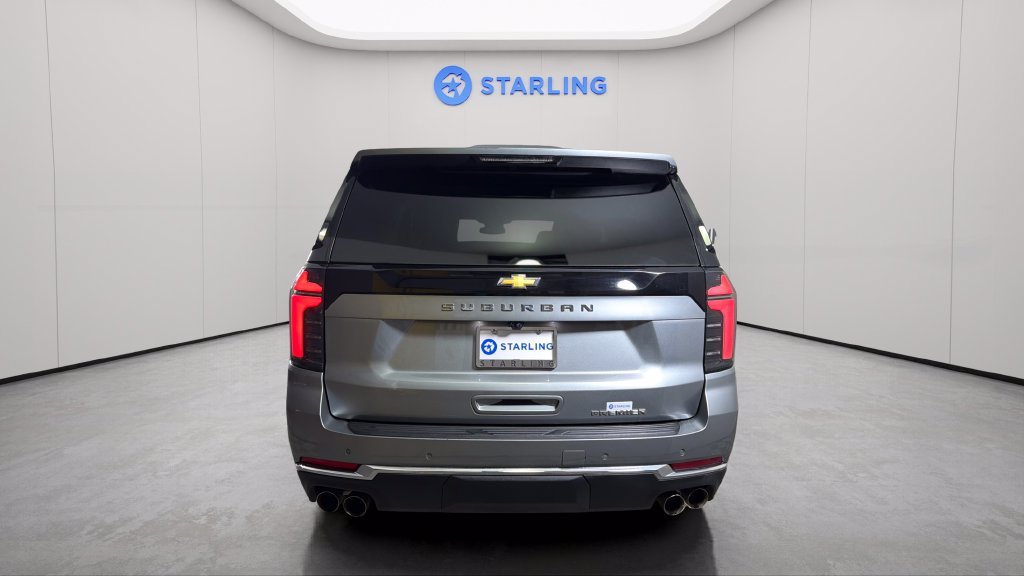 Used 2025 Chevrolet Suburban Premier RWD image 8
