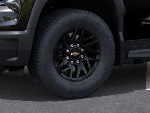 New 2026 Chevrolet Silverado EV LT image 9