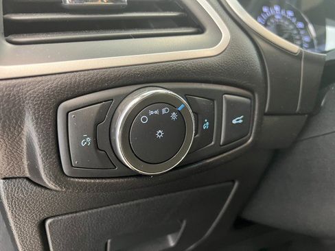 Used 2015 Ford Edge SEL w/ Equipment Group 201A AWD/4WD image 29