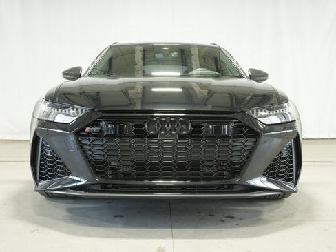 Used 2025 Audi RS 6 performance image 9