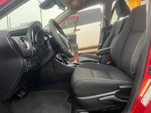 Used 2018 Toyota Corolla iM FWD image 12