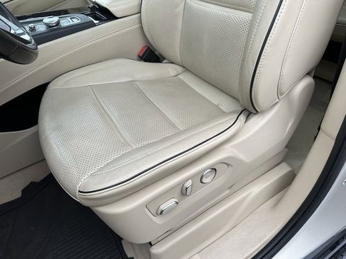 Used 2021 Cadillac Escalade Premium Luxury w/ Driver Assist Tech Package image 10