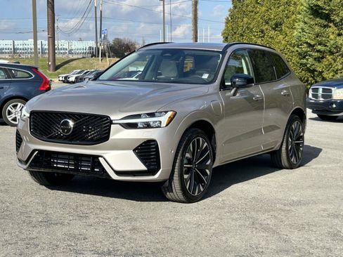 New 2026 Volvo XC60 T8 Ultra w/ Protection Package Premier AWD/4WD image 7