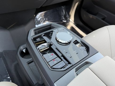 Used 2025 BMW iX xDrive50 w/ Premium Package image 27
