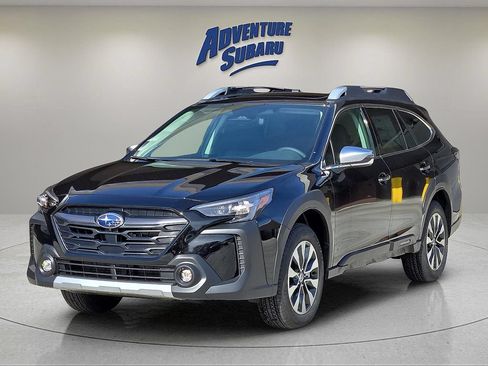 Certified 2025 Subaru Outback Touring AWD/4WD image 4