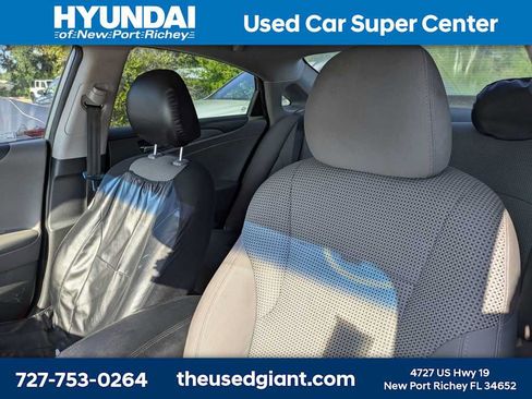 Used 2011 Hyundai Sonata GLS w/ Popular Equipment Pkg 2 FWD image 3