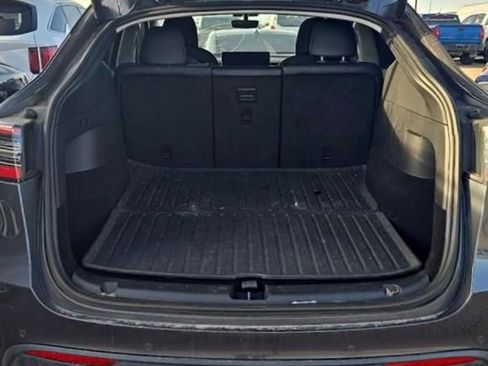 Used 2020 Tesla Model Y Long Range image 12