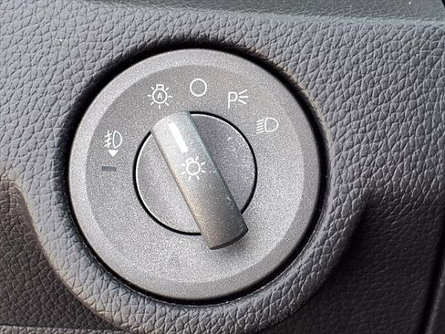 Used 2012 Lincoln Navigator L 4WD image 21