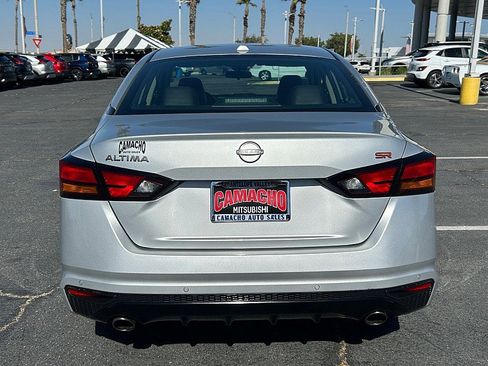 Used 2023 Nissan Altima 2.5 SR FWD image 8