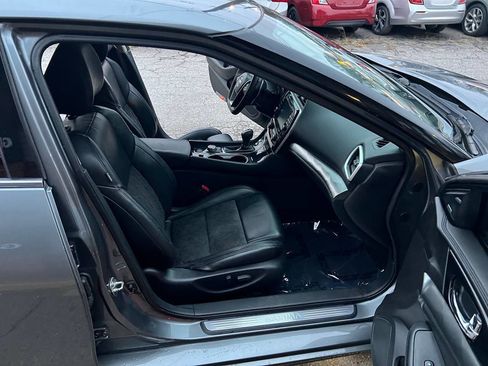 Used 2018 Nissan Maxima SR w/ Midnight Edition image 18