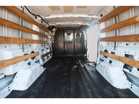 Used 2019 Ford Transit 250 130 Low Roof w/ Exterior Upgrade Package image 5