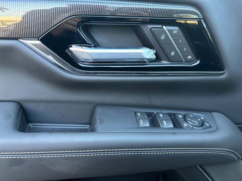 New 2026 GMC Yukon Elevation image 11