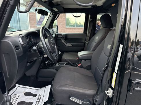 Used 2017 Jeep Wrangler Unlimited Sport w/ Connectivity Group image 13