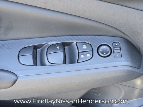 Used 2025 Nissan Altima 2.5 S FWD image 20