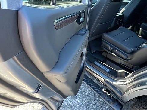 New 2026 Chevrolet Tahoe Z71 w/ Z71 Off-Road Package image 17