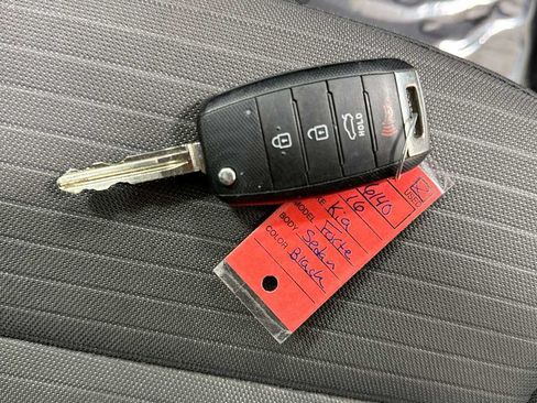 Used 2016 Kia Forte LX w/ LX Popular Plus Package FWD image 30