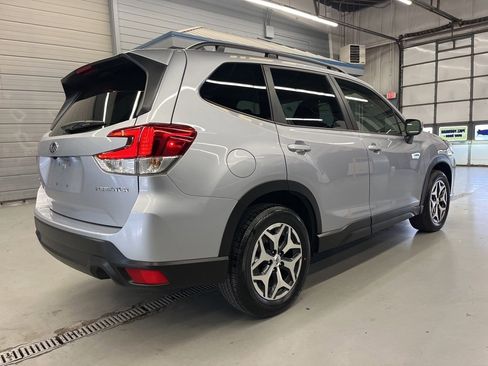 Certified 2023 Subaru Forester Premium image 7